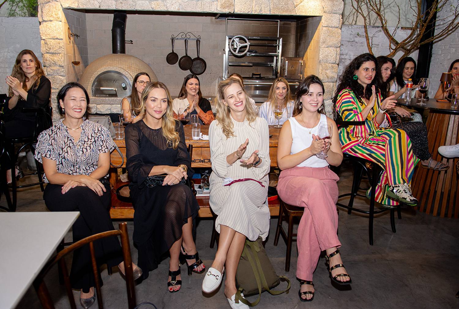 Palmas no Petit Comité do Just Real Moms - Talk com Isa Minatel para Mães da Pracinha da Vila Nova Conceição