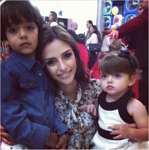 Carol Celico e Filhos