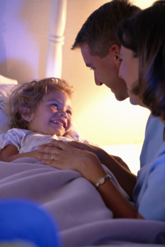 Perguntas para fazer ao seu filho antes dele dormir - Just Real Moms