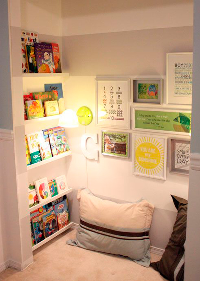 ideias para transformar um armário em um cantinho de leitura para as crianças - Just Real Moms