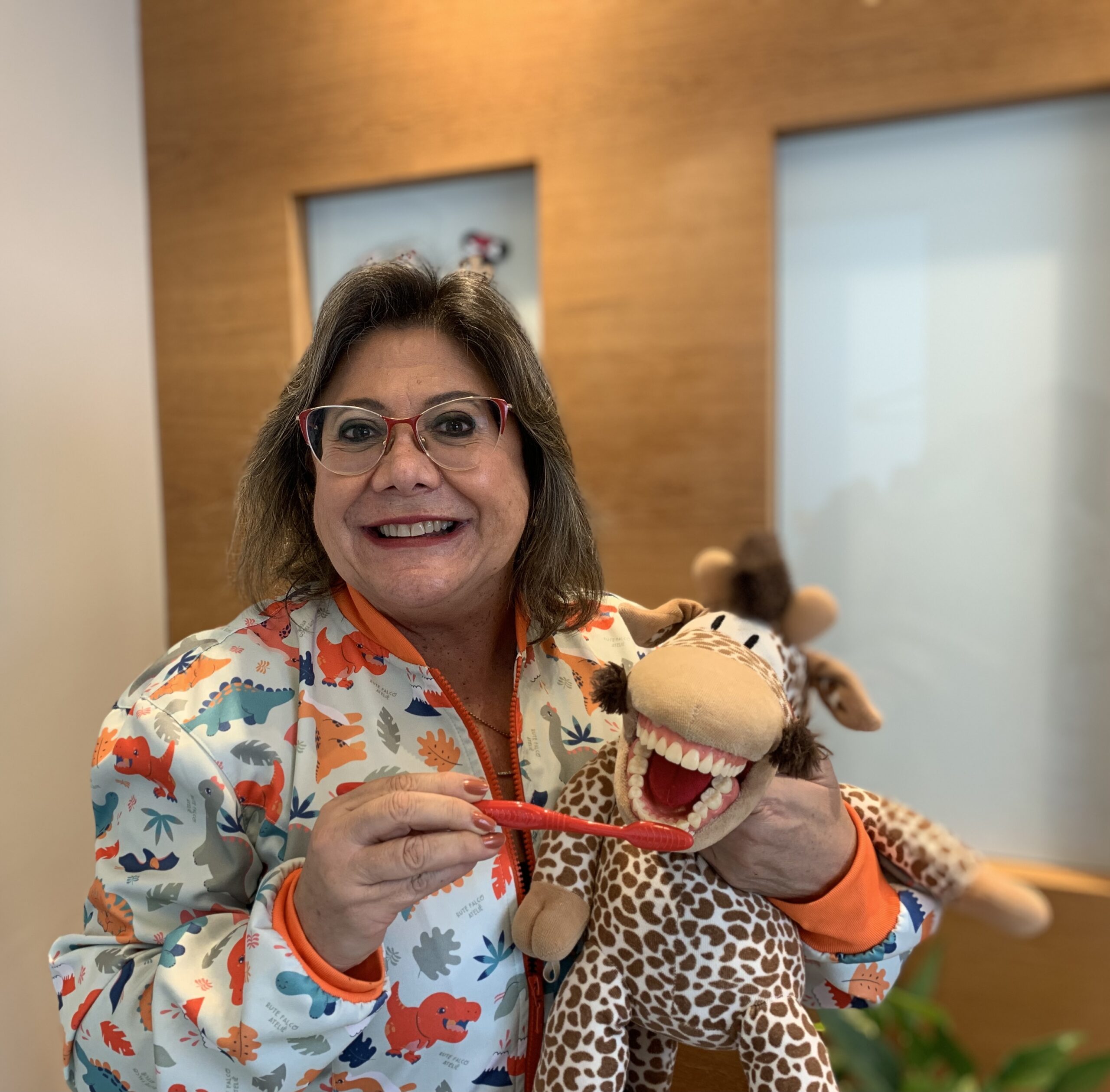 Dra. Lucia Coutinho