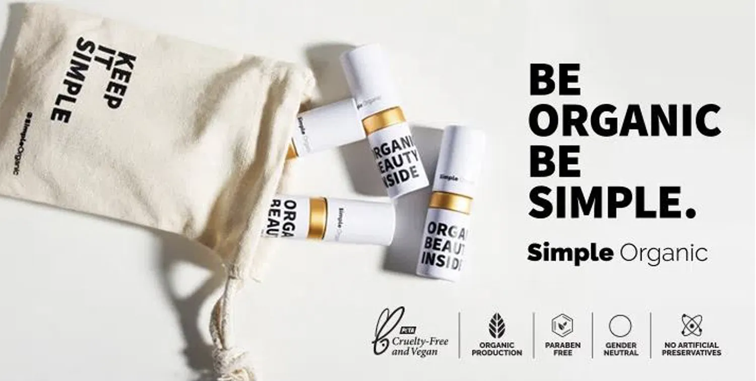 Banner da Simple Organic com produtos e mostrando os benefícios e valores da marca